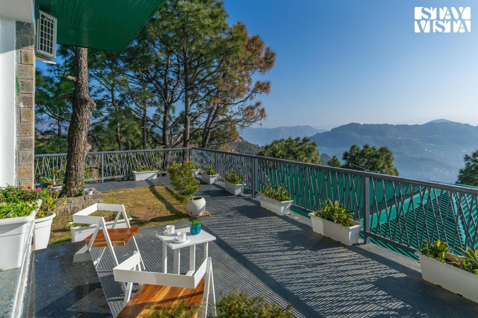 Stayvista At Serene With Outdoor Bonfire Barog Zewnętrze zdjęcie